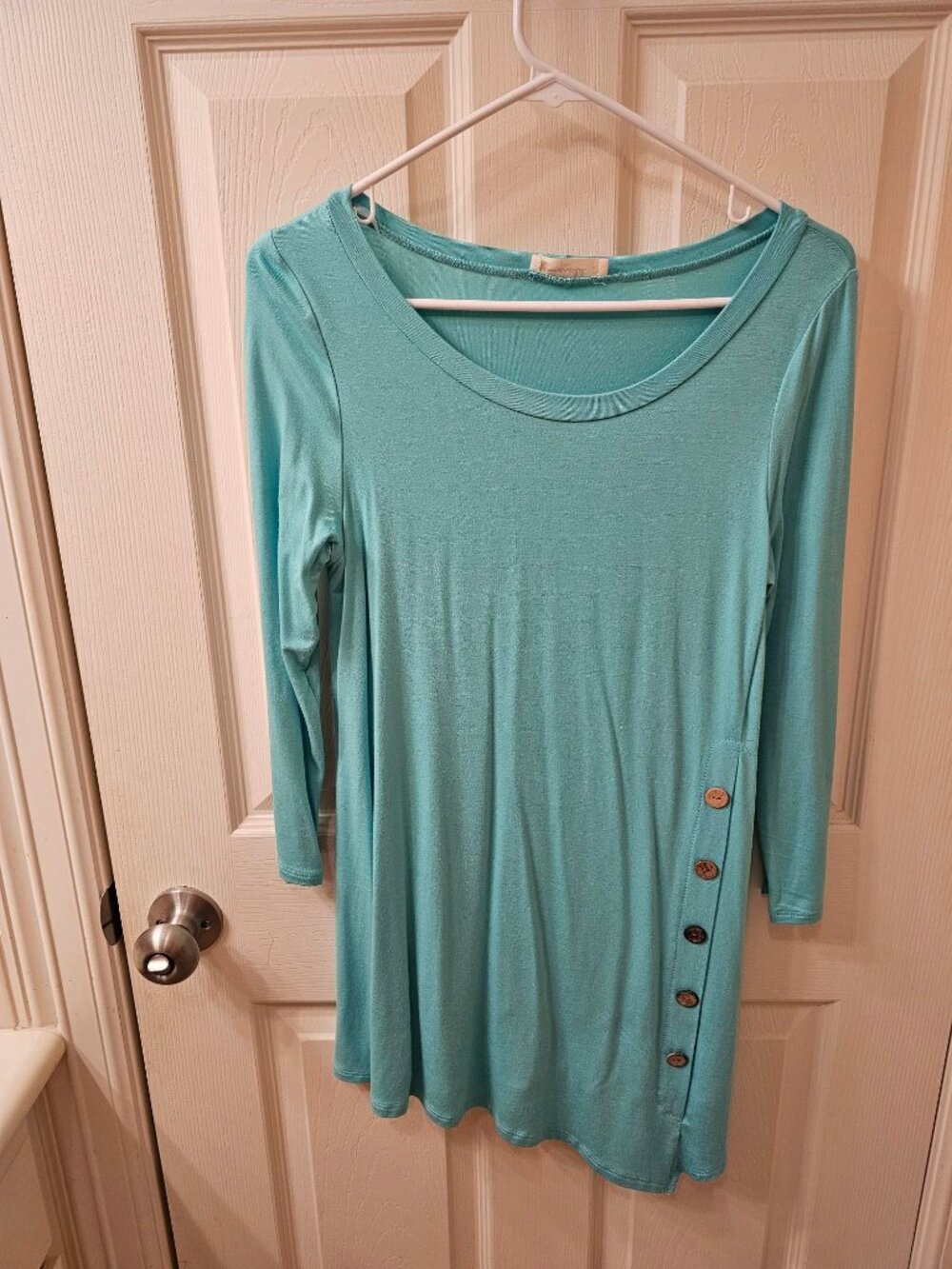NWOT Emerald Medium Turquoise Blouse